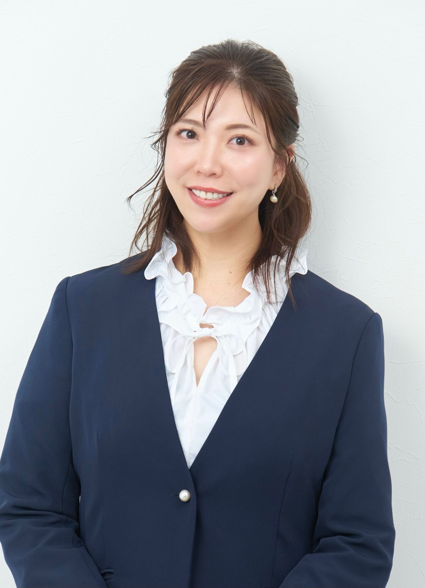 代表 爲我井あゆみ